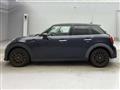 2022 BMW MINI