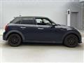 2022 BMW MINI