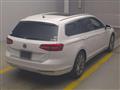 2018 Volkswagen Passat Variant