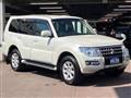2017 Mitsubishi Pajero