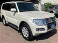 2017 Mitsubishi Pajero