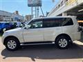 2017 Mitsubishi Pajero