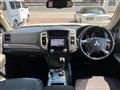 2017 Mitsubishi Pajero