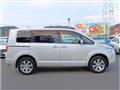 2016 Mitsubishi Delica D5