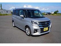 2025 Mitsubishi Mitsubishi Others