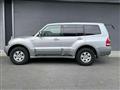 2002 Mitsubishi Pajero