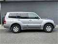 2002 Mitsubishi Pajero