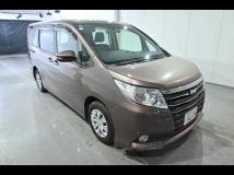 2014 Toyota Noah
