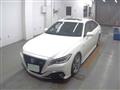 2018 Toyota Crown Hybrid