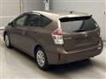 2015 Toyota PRIUS α