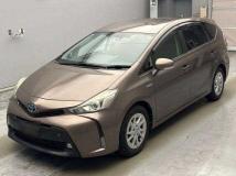 2015 Toyota PRIUS α