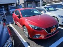 2016 Mazda Axela