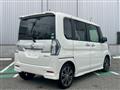 2017 Daihatsu Tanto