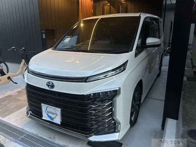 2025 Toyota Voxy