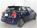 2019 BMW MINI