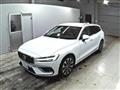 2025 Volvo V60