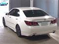 2016 Toyota Crown