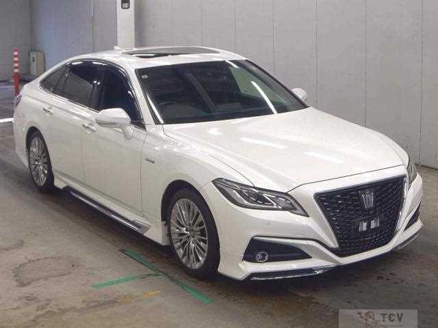 2019 Toyota Crown Hybrid