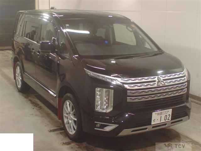 2019 Mitsubishi Delica D5