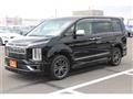 2019 Mitsubishi Delica D5