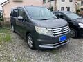 2013 Honda Step WGN