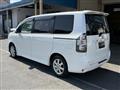 2008 Toyota Voxy