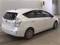 2013 Toyota PRIUS α