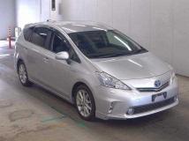 2012 Toyota PRIUS α