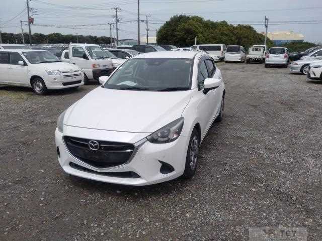2019 Mazda Demio