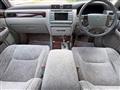 1999 Toyota Crown Majesta