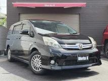 2014 Toyota Isis