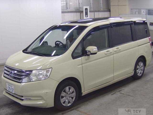 2014 Honda Step WGN