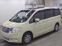 2014 Honda Step WGN