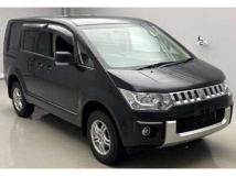 2010 Mitsubishi Delica D5