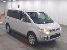 2012 Mitsubishi Delica D5