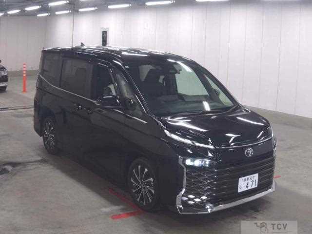 2022 Toyota Voxy