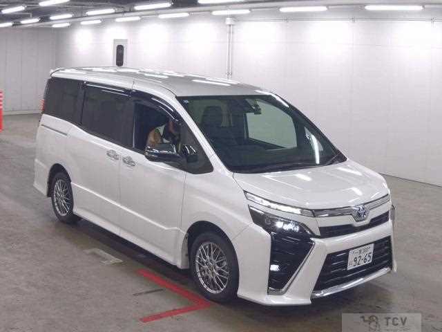 2022 Toyota Voxy