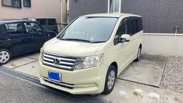 2013 Honda Step WGN