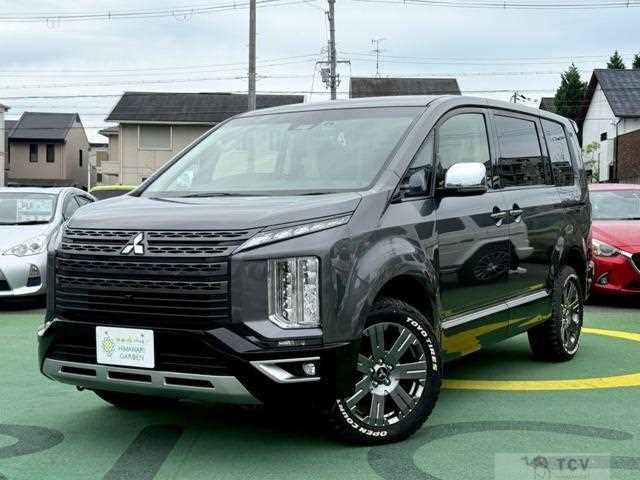 2021 Mitsubishi Delica D5