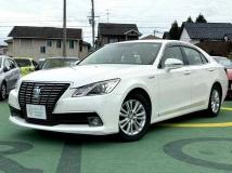 2013 Toyota Crown Hybrid
