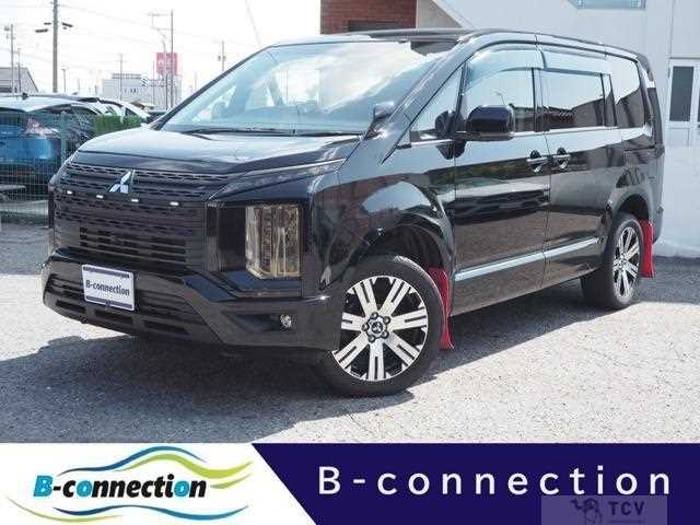 2019 Mitsubishi Delica D5