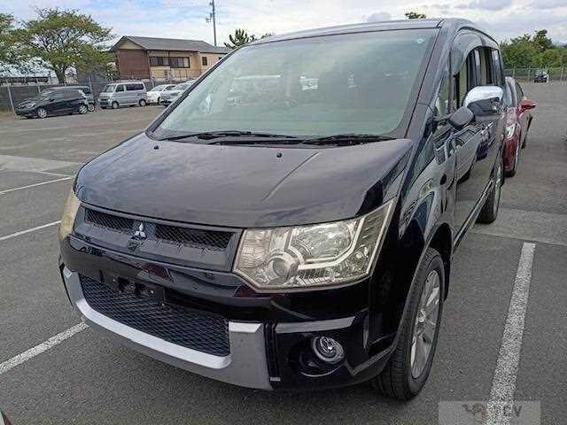 2009 Mitsubishi Delica D5