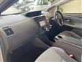 2011 Toyota PRIUS α
