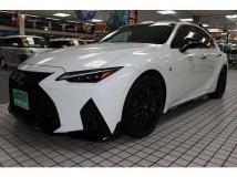2023 Lexus IS