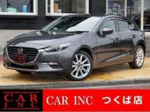 2016 Mazda Axela