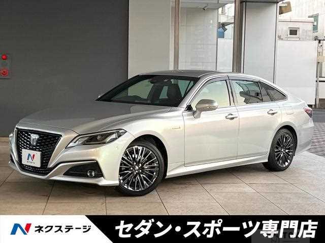 2019 Toyota Crown Hybrid