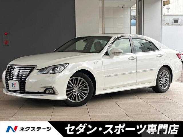 2018 Toyota Crown Hybrid