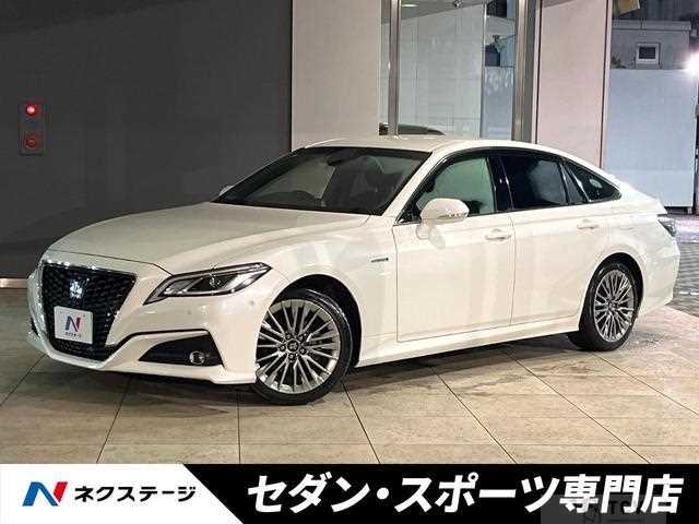 2018 Toyota Crown Hybrid