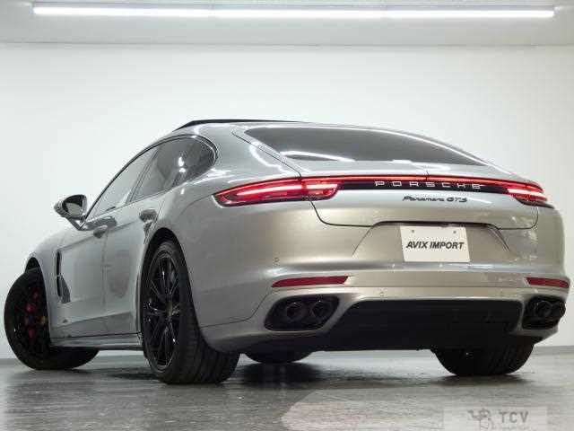 2020 Porsche Panamera