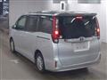 2016 Toyota Noah